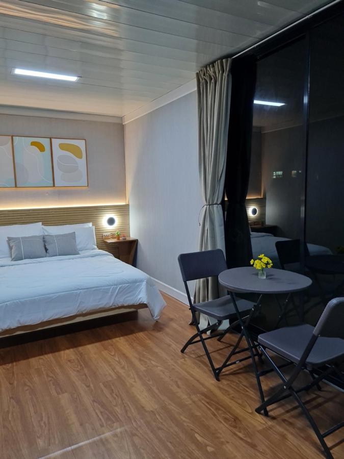 Ooni Hostel Моалбоал Екстериор снимка